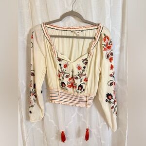 Chelsea & Violet | Cream Boho Blouse with Adorable Floral Embroidery 🥀 | Size XS